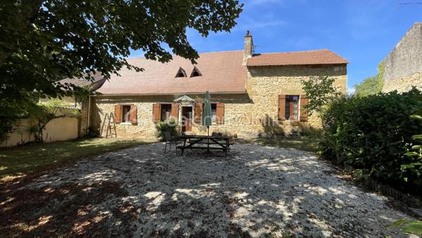 Maison en pierre de 266 m²