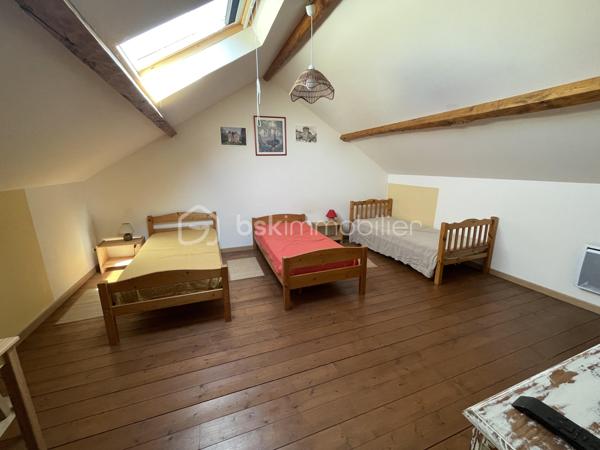 Maison en pierre de 266 m²