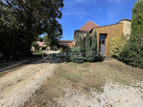 Maison en pierre de 266 m²