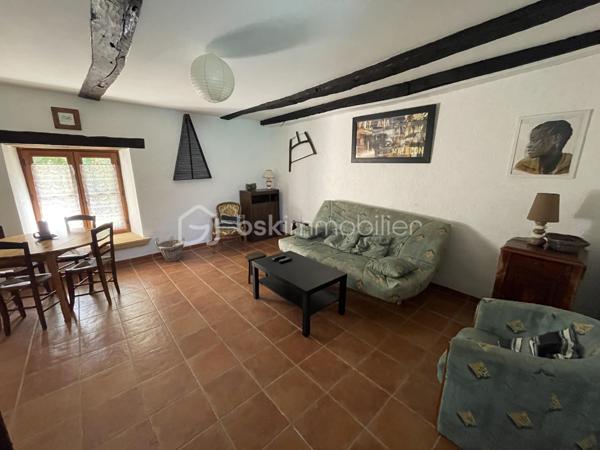 Maison en pierre de 266 m²