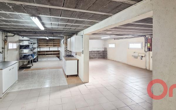 Maison à vendre    3 pièces •  Fussy