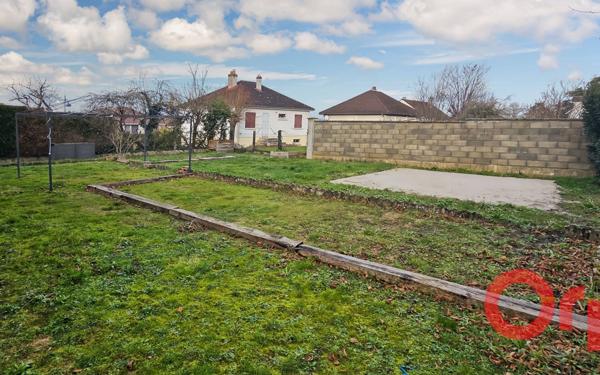 Maison à vendre    3 pièces •  Fussy