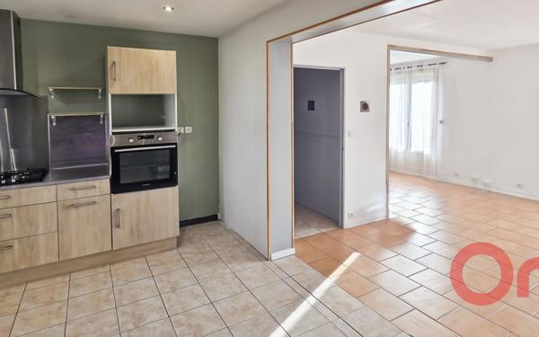 Maison à vendre    3 pièces •  Fussy