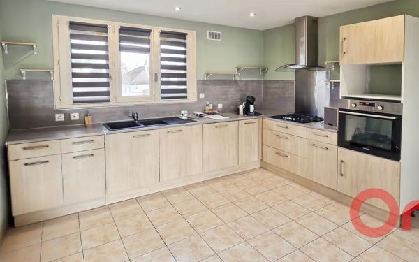 Maison à vendre    3 pièces •  Fussy