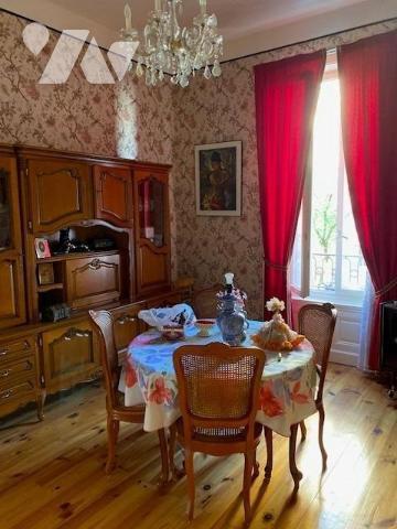 n lot de deux appartements de type T3 de 68.10m² et 83.13m² surfaces Carrez au premier étage d’