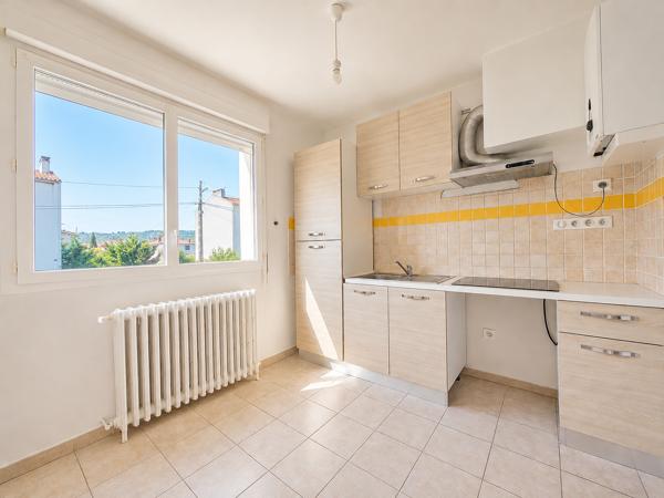 Maison
         4 pièces
        - 64 m² 130 000 € *