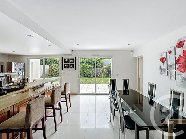 Maison à vendre  6 pièces - 164 m 2   MERIGNAC  - 33
