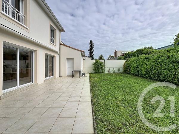 Maison à vendre  6 pièces - 164 m 2   MERIGNAC  - 33