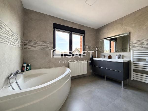 Maison contemporaine individuelle - 145 m2 - 4ch - Denain/Gerberas