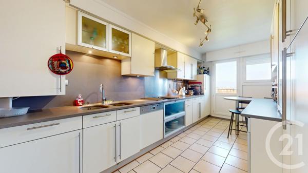 Appartement F5 à vendre  5 pièces - 111,35 m 2   BIARRITZ  - 64