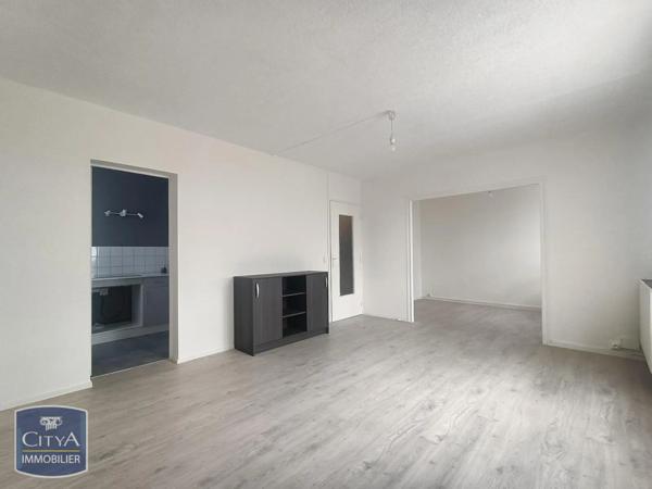 Appartement à louer 3 pièces 69.1m² Châteauroux (36000)