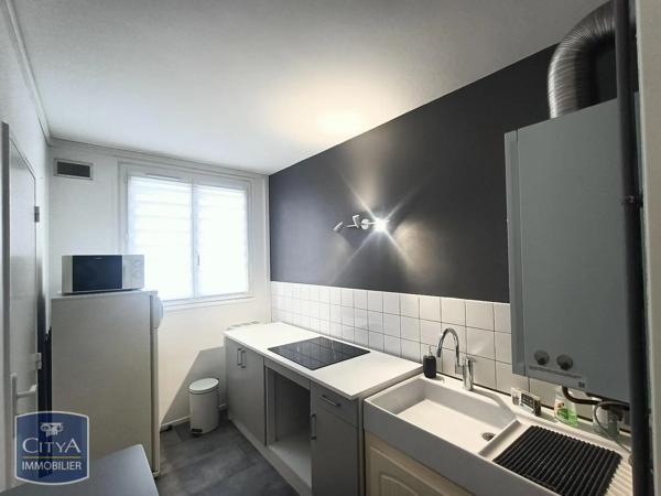 Appartement à louer 3 pièces 69.1m² Châteauroux (36000)