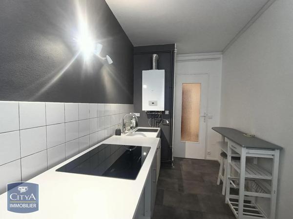 Appartement à louer 3 pièces 69.1m² Châteauroux (36000)