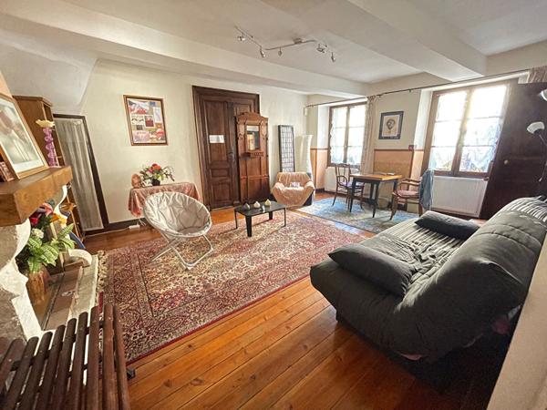 SISTERONà vendre, belle maison de ville de caractère au coeur de l'histoire