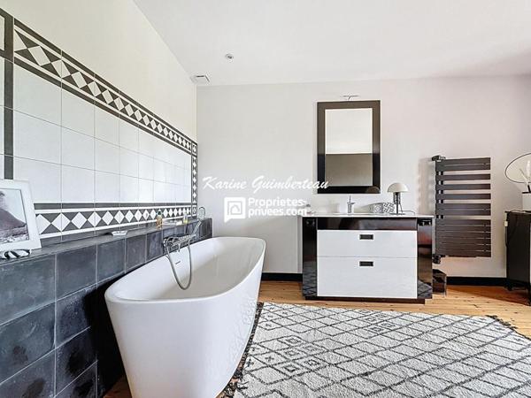 Maison de campagne 320 m2 + piscine + garage + jardin