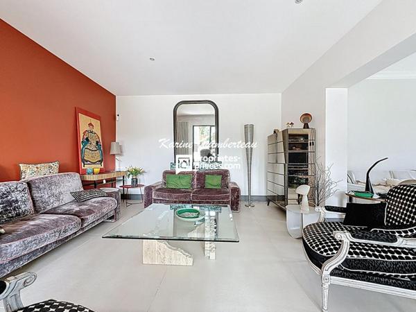 Maison de campagne 320 m2 + piscine + garage + jardin