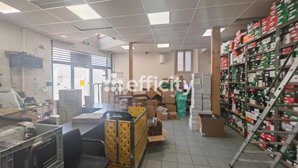 Local Commercial 10 pièces - 386 m²