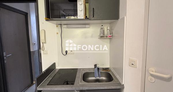 Location Studio meublé 16.21 m² - Lyon 69008