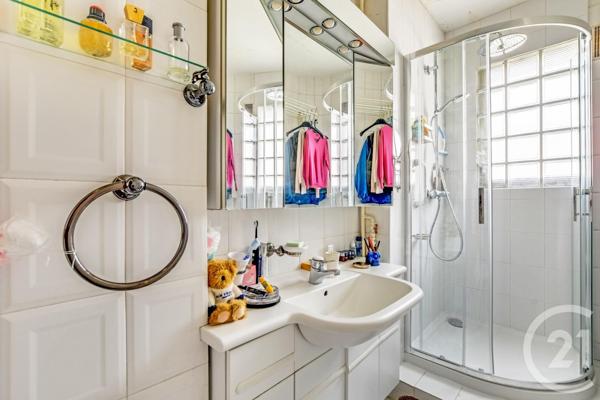 Appartement F2 à vendre  3 pièces - 62,20 m2 PARIS - 75015