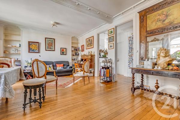 Appartement F2 à vendre  3 pièces - 62,20 m2 PARIS - 75015