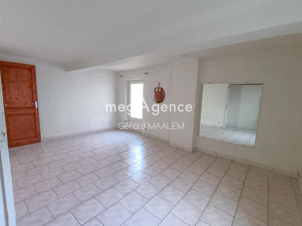 Maison à LA GARDE-FREINET, 83680 - 7 pièces 130m²
