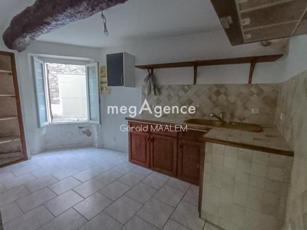 Maison à LA GARDE-FREINET, 83680 - 7 pièces 130m²