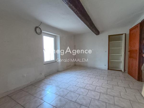 Maison à LA GARDE-FREINET, 83680 - 7 pièces 130m²