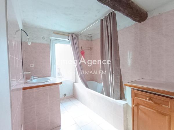 Maison à LA GARDE-FREINET, 83680 - 7 pièces 130m²