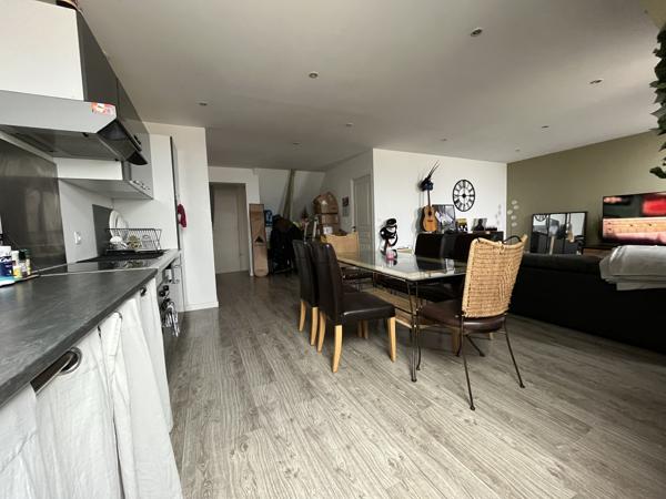Appartement vue mer de type 3 avec place de parking / Malo plage