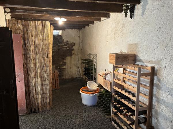 VENDU - Saint-Maur - Propriété de charme sur un terrain de 5623 m² avec vue imprenable et détails authent Saint-Maur (18270)