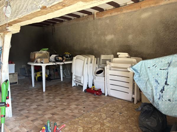 VENDU - Saint-Maur - Propriété de charme sur un terrain de 5623 m² avec vue imprenable et détails authent Saint-Maur (18270)