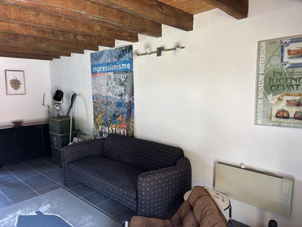 VENDU - Saint-Maur - Propriété de charme sur un terrain de 5623 m² avec vue imprenable et détails authent Saint-Maur (18270)