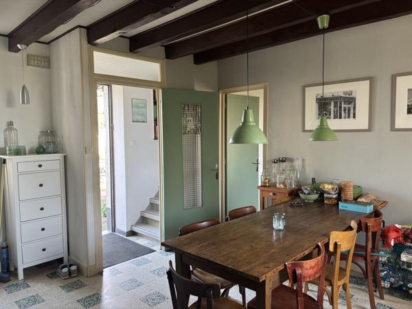 VENDU - Saint-Maur - Propriété de charme sur un terrain de 5623 m² avec vue imprenable et détails authent Saint-Maur (18270)