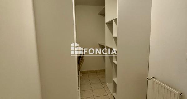 Location Appartement 4 pièces 130 m² - ÉCully 69130
