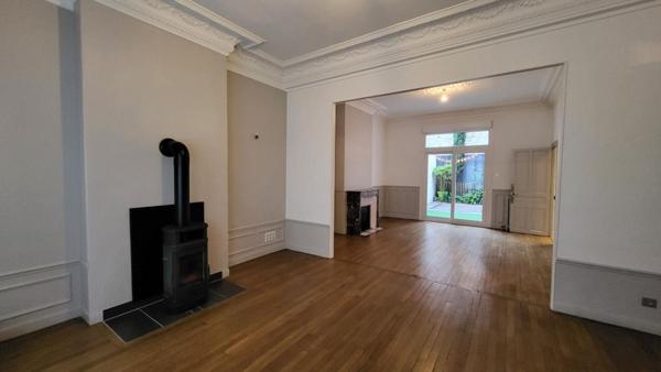 BELLE MAISON BOURGEOISE DE CARACTERE CENTRE VILLE