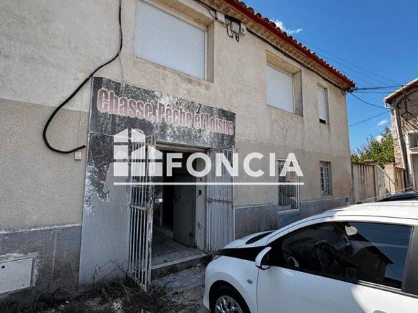 Location Local commercial 2 pièces 60 m² - 3 BIS RUE DES REBOUSSIERS PLACE DES AIRES Sommieres 30250
