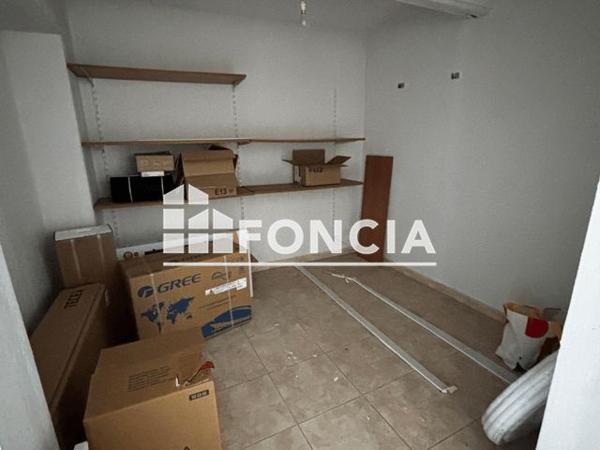 Location Local commercial 2 pièces 60 m² - 3 BIS RUE DES REBOUSSIERS PLACE DES AIRES Sommieres 30250