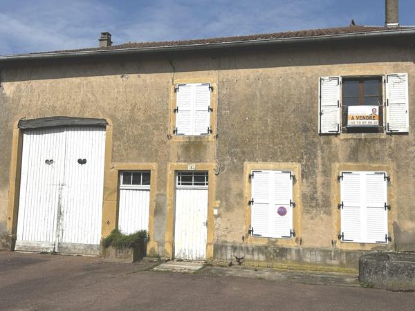 GRANDE MAISON A RENOVER
