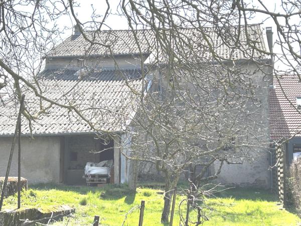 GRANDE MAISON A RENOVER