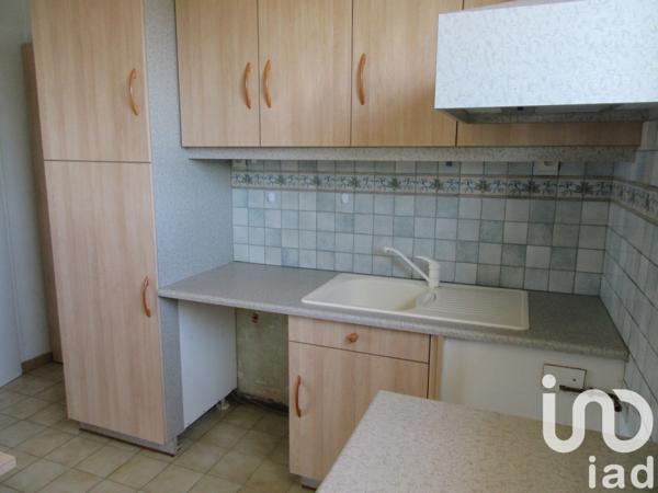 Maison 5 pièces de 90 m² à Bressuire (79300)