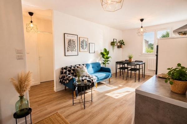 La Doua – Tonkin - T4 traversant de 65 m² avec balcon de 10 m² plein sud – DPE C