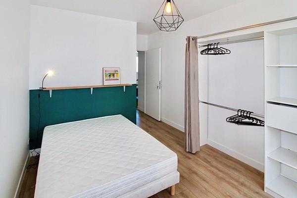 La Doua – Tonkin - T4 traversant de 65 m² avec balcon de 10 m² plein sud – DPE C