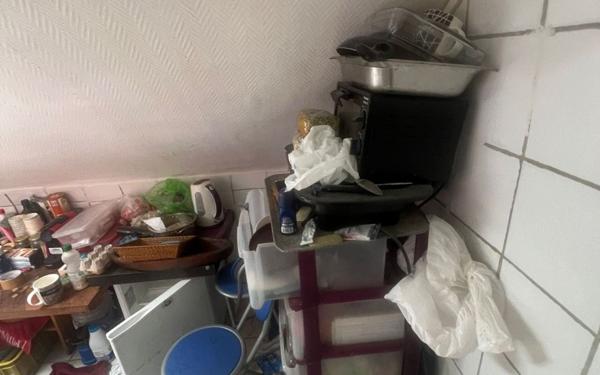 Appartement à vendre    1 pièce •  Paris 18