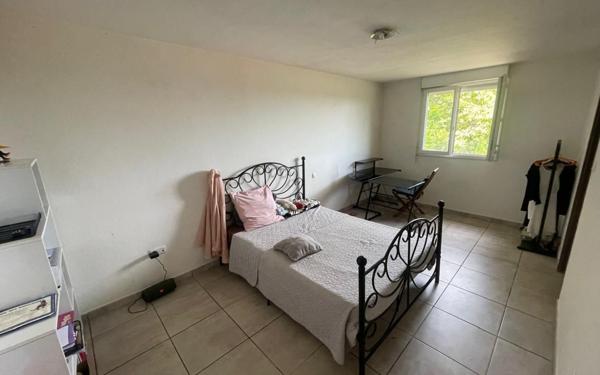 Maison à vendre    6 pièces •  Remire-Montjoly