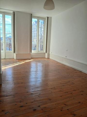 Appartement 4 pièces de 109 m² à Clermont-ferrand