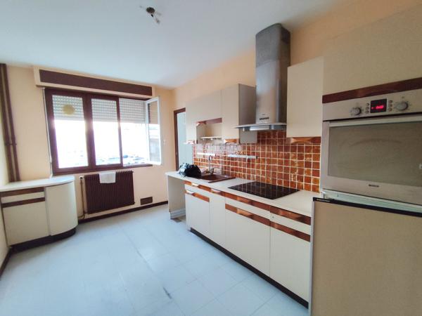 Appartement 5 pièce(s) 3 chambre(s) 100 m²