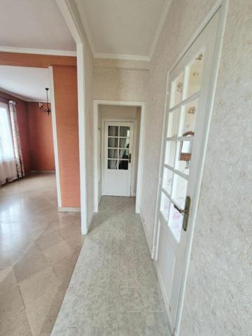 Maison Individuelle 70 M²  CREPY EN VALOIS   176 500 UROS
