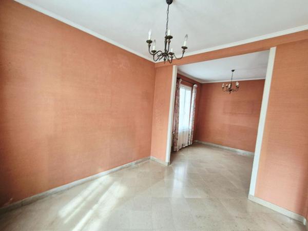 Maison Individuelle 70 M²  CREPY EN VALOIS   176 500 UROS
