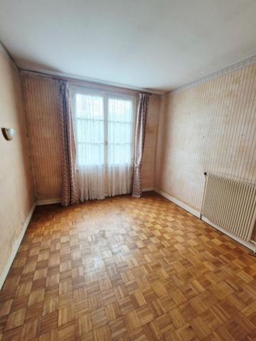 Maison Individuelle 70 M²  CREPY EN VALOIS   176 500 UROS