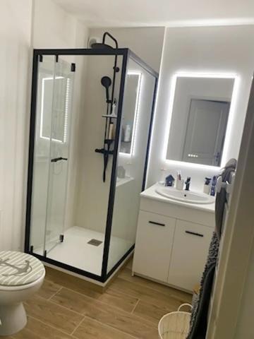 3913 - Vente Studio AVRILLE